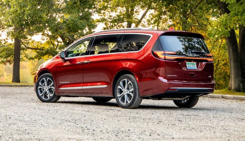 2025 Chrysler Pacifica Redesign, Price, and Release Date